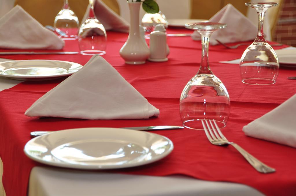 G.S Plaza Hotel Акра Екстериор снимка