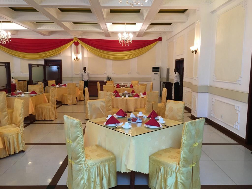 G.S Plaza Hotel Акра Екстериор снимка