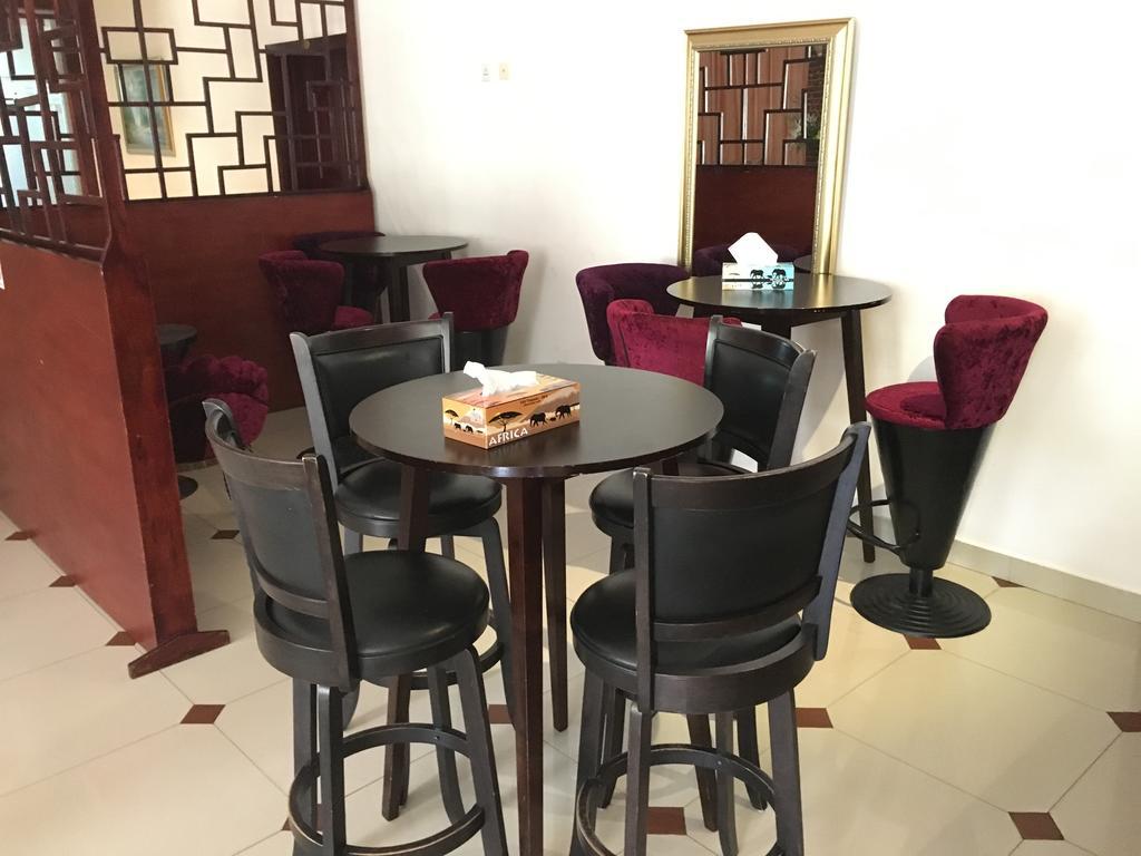 G.S Plaza Hotel Акра Екстериор снимка