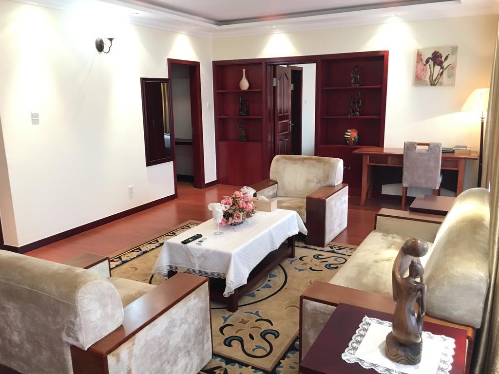 G.S Plaza Hotel Акра Екстериор снимка